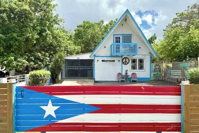 Image de Hippie Chalet Pr – A Boho Retreat Near Piñones State Forest & Piñones beaches!