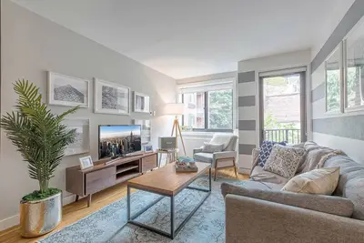 Image de Tailored Central Chelsea 1br w/ Gym, Doorman by Blueground