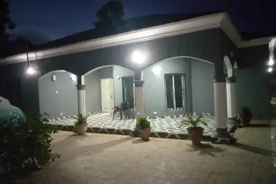 Image de Remarkable 4-Bed with air conditioning in Brikama