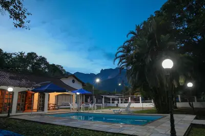 Image de Maravilhosa Casa com Lazer Completo: Piscina, Rio, Salão de Jogos, Quadra e Mais