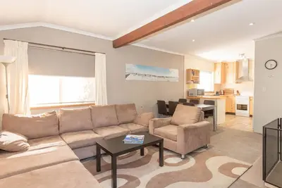 Image de Charvel - 2/35 Gippsland Street