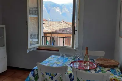 Image de In The Historic Center Between The Lake And The Mountains