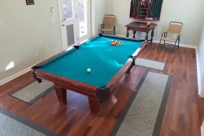 Image de Blues Brothers Hideaway - Lakefront - Fenced yard - Pets Welcome - Clemson 20 mi