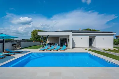 Image de Villa Bambina with Heated Pool