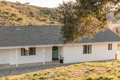 Image de Private guest house on 10 acres