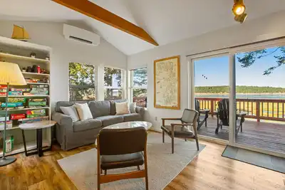 Image de Waterfront Marrrowstone Island Retreat, Beach Access, Stunning Views