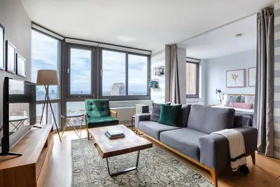 Image de Smart Tribeca Studio w/ Great views + Indoor pool by Blueground