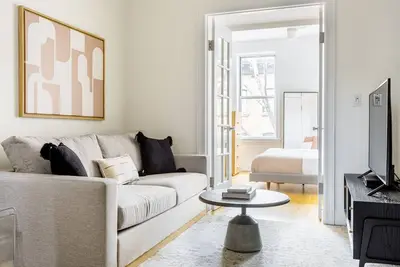 Image de Gorgeous West Village 1br w/ New Appliances, by Blueground