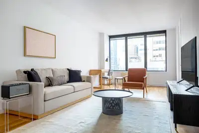 Image de Gorgeous Sutton Place 2br w/ Gym, near Central Park, by Blueground
