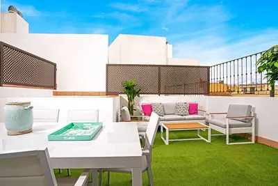 Image de Stylish Penthouse in the center. Feria Terrace