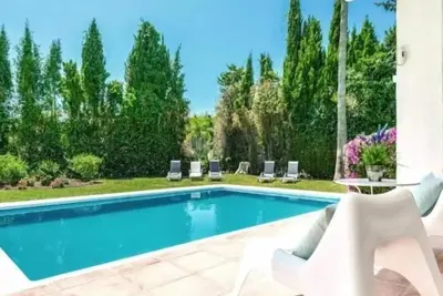 Image de Villas puerto banus marbella par Lodgerstrip vacances économiques