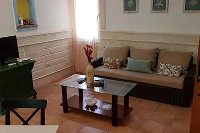 Image de Top-floor condo in quiet oceanfront residence, fully furnished and equipped
