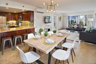 Image de Incredible Spacious City View 2bed/2bath Ilikai Suite #709