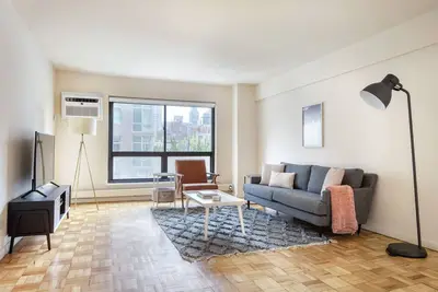 Image de Spacious Midtown East 2br w/ W/D, close to Central Park, by Blueground