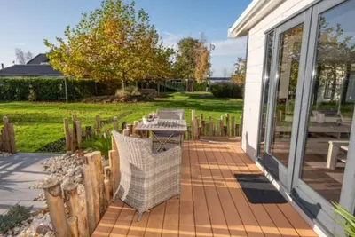 Image de Chalet Sea Rocks avec vue et jardin