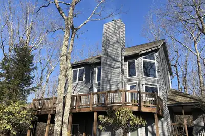 Image de Ski lodge style mntn. home close to slopes, resort, breweries, & more!