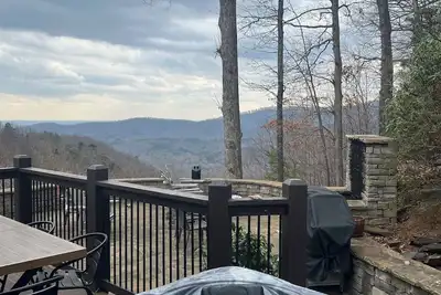 Image de Stunning Mountain Retreat with Hot Tub