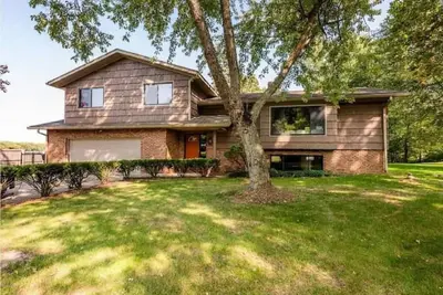 Image de Bluffview on the River | hot tub, sauna, & pool table