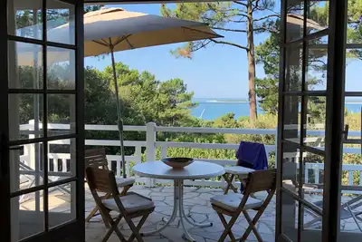Image de Au Pyla, Grande Villa Familiale Avec Superbe Vue Sur Le Bassin