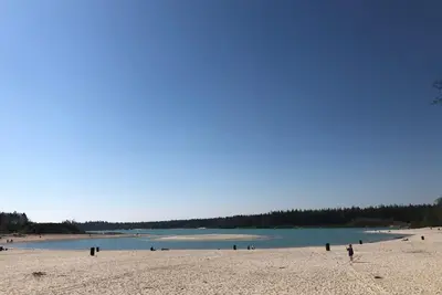 Image de Stylish bungalow near beautiful swimming hole