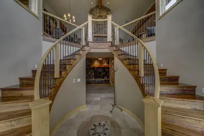 Image de Bear Discovery - Spectacular - Tamarack - 5br - ski in ski out - hot tub