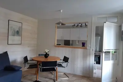 Image de agreable appartement en  rez de jardin  animaux bienvenus\ntarif   curistes