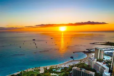 Image de Waikiki  Two story Penthouse 3 Br Hilton Hawaiian Village Lagoon Towers