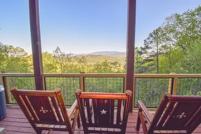 Image de Spectacular Mountain View is Yours to Enjoy