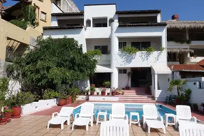 Image de Complete House, ocean view, 8 minute walking to the beach