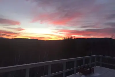 Image de Great house on reopened Tenney Mountain, close to pristine Newfound Lake