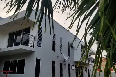 Image de 2-bedroom Apartment with touch of African decor