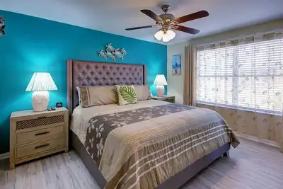 Image de Royal Tropical at The Avalon Clearwater, Spacious Stay & Heated Pool