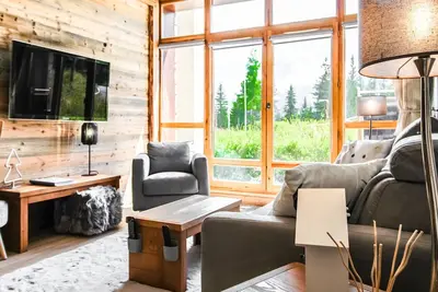 Image de T2 Lumineux, ski aux pieds, orienté Sud avec terrasse