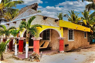 Image de Amazing House just one block from the beach in El Cuyo, Yucatan, Mexico, Kt