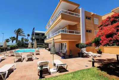 Image de Apartment with pool view