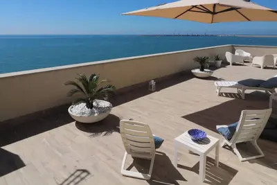 Image de Terrace of the Sirens Exclusive beachfront penthouse apartment in Pozzallo