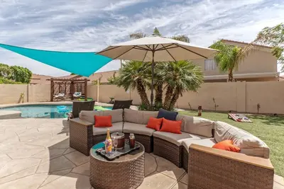 Image de Nitos paradise 5 Bd 4. 5 Bath Heated pool, Gym, Golf