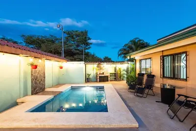 Image de In the middle of the best beaches, private house with pool.