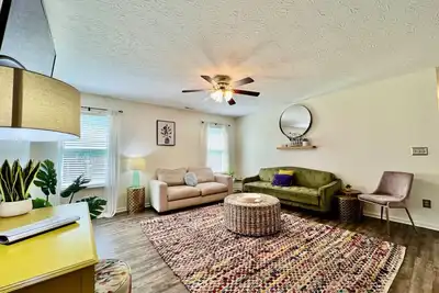 Image de 242 Overbrook Drive · Bailee's House in Monroe - Fast wifi, cable, more