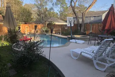 Image de Beautiful 3500 ft. ² golf course home