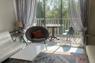 Image de Luxury bay view apartment in Southampton, Benicia