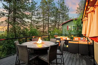 Image de Large Group Retreat: Private Gym, Large Dining Area, Central Location