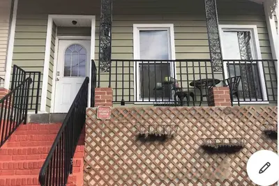 Image de Location. . . location. . . location