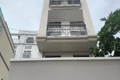 Smiley Apartment District 2