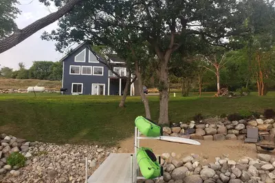 Image de Big Stone Lake Cabin Rental - Dock Fishing, Beach, Kayaks, Firepit, Views!