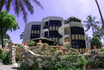Image de 1bd beachfront apartment