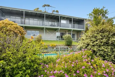 Image de Mccrae Family Beach House - Bay Views - Swimming Pool - Air Con