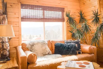 Image de Barrel sauna! Clean cabin with private creek access, Wi-Fi, and pet friendly!