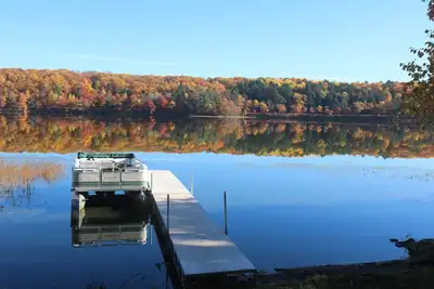 Image de Smith Lake Cabin with Pontoon 3 Miles from Town