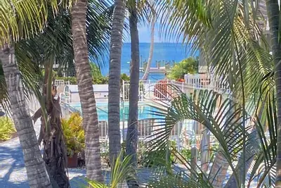 Ventura Captiva Ultimate Island retreat w\/beautiful bay views heated pool & dock